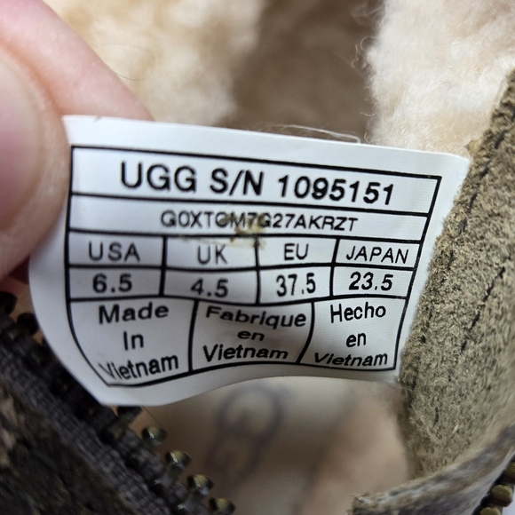 UGG Womens Winter Boots Sz 6.5 Benson Waterproof Wool Lining Distressed Leather - Picture 10 of 14